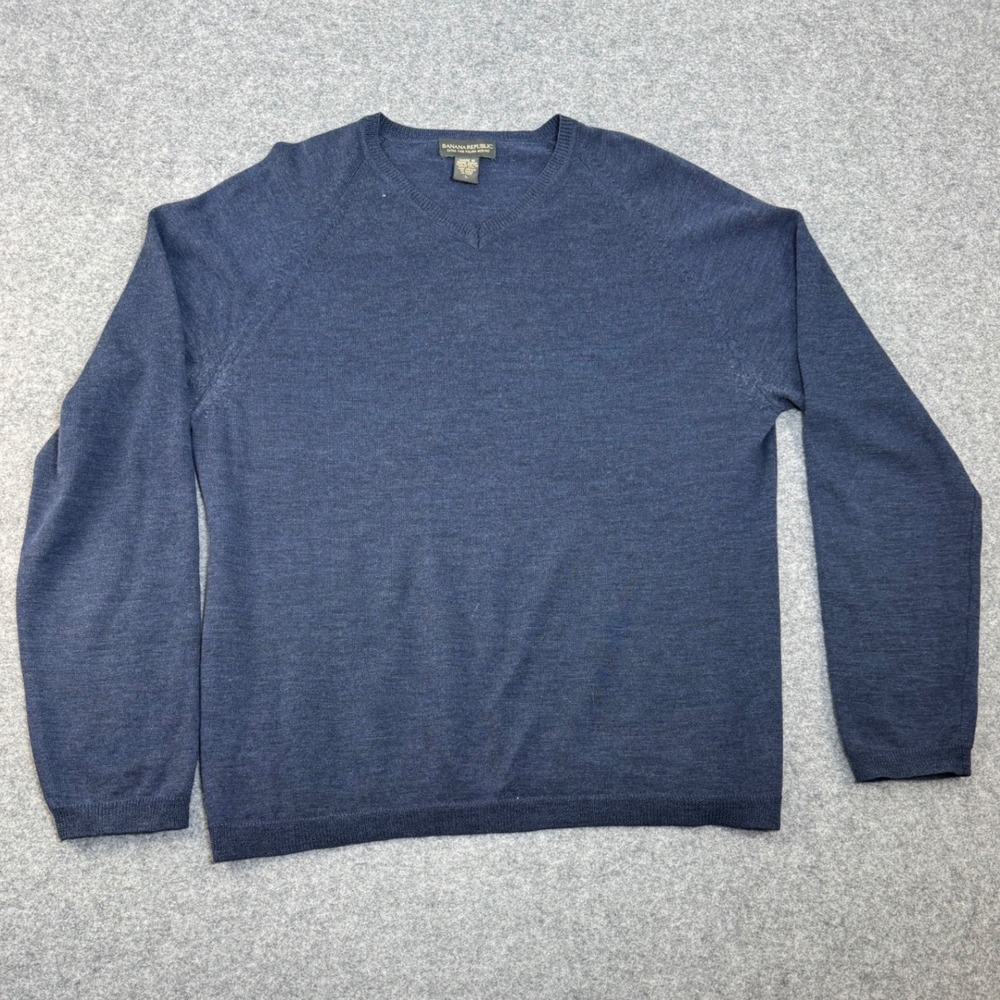 Banana Republic Mens Navy Blue V Neck Fine Italian Merino Wool Sweater Size L